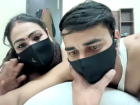 horny milf couple online show from 30, 10, 2025