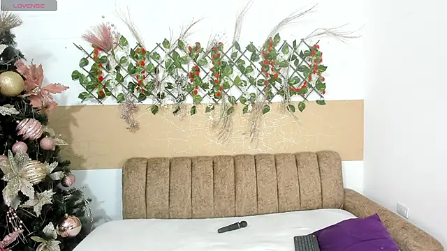 Snapshot of iisabella09 chatting on 18, 12, 2025 iisabella09 online show from 18, 12, 2025