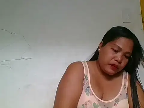 Snapshot of shyhotpinay_32 chatting on 19, 7, 2026 shyhotpinay 32 online show from 19, 7, 2026