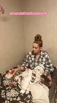 amandatheblondewife online show from 22, 3, 2026