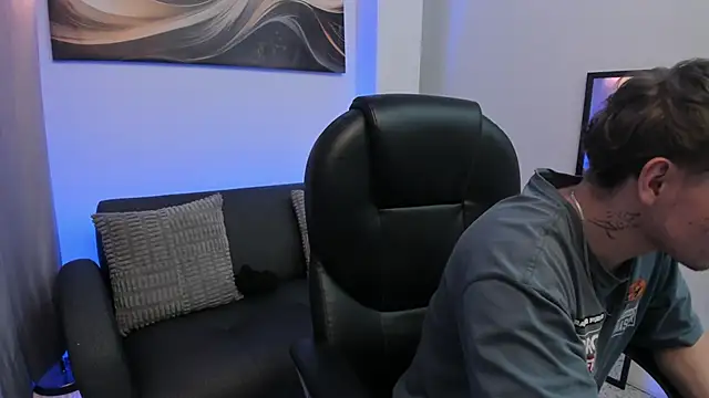 Leoo Miller online show from 1, 2, 2026