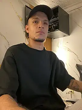 santyrestrepo online show from 20, 7, 2026