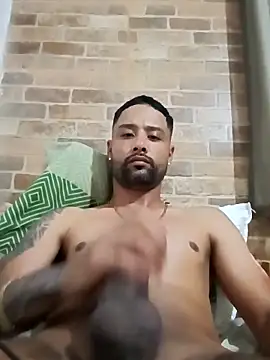 Snapshot of wellpauduro1994 chatting on 18, 12, 2025 wellpauduro1994 online show from 18, 12, 2025