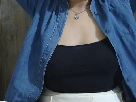 Hot Meadow online show from 22, 11, 2025