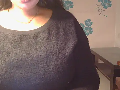 Snapshot of Meadow_rain1 chatting on 13, 11, 2025 Meadow rain1 online show from 13, 11, 2025