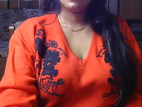 Snapshot of Meadow_rain1 chatting on 14, 11, 2025 Meadow rain1 online show from 14, 11, 2025