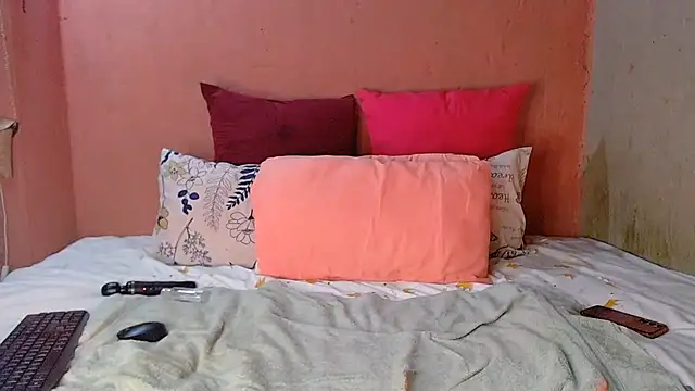 Snapshot of Bigboobsbooty chatting on 18, 7, 2026 Bigboobsbooty online show from 18, 7, 2026