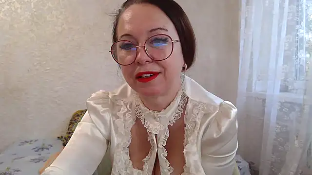 Arisa5000 online show from 11, 9, 2025