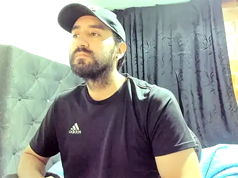 Snapshot of coolfriki chatting on 24, 10, 2025 coolfriki online show from 24, 10, 2025