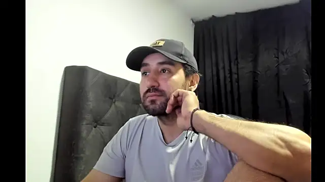 Snapshot of coolfriki chatting on 29, 11, 2025 coolfriki online show from 29, 11, 2025