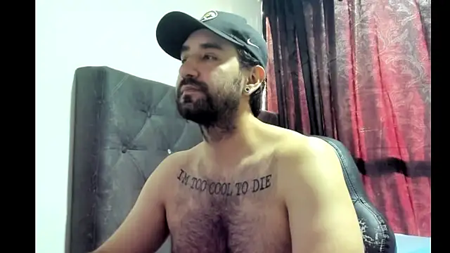 Snapshot of coolfriki chatting on 3, 12, 2025 coolfriki online show from 3, 12, 2025