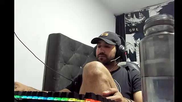 Snapshot of coolfriki chatting on 14, 12, 2025 coolfriki online show from 14, 12, 2025