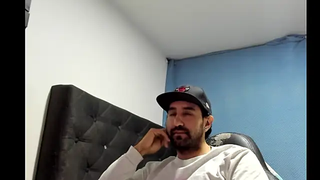 Snapshot of coolfriki chatting on 14, 1, 2026 coolfriki online show from 14, 1, 2026