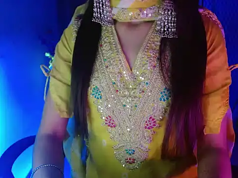 Snapshot of Roiseeee chatting on 11, 3, 2026 Roiseeee online show from 11, 3, 2026