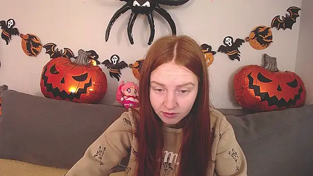 Evarey  online show from 1, 11, 2025