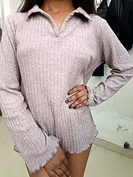 anshika0124 online show from 16, 1, 2026