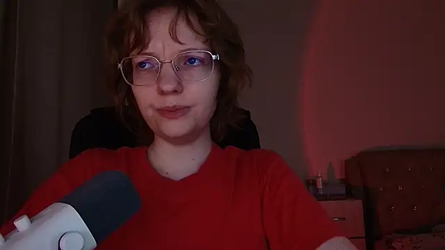 Snapshot of emymayy chatting on 16, 3, 2026 emymayy online show from 16, 3, 2026