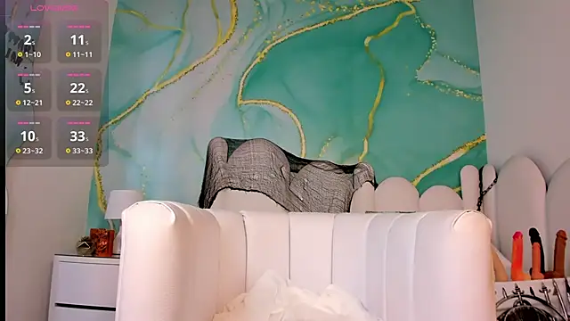 Snapshot of bbyalexxxa chatting on 11, 10, 2025 bbyalexxxa online show from 11, 10, 2025