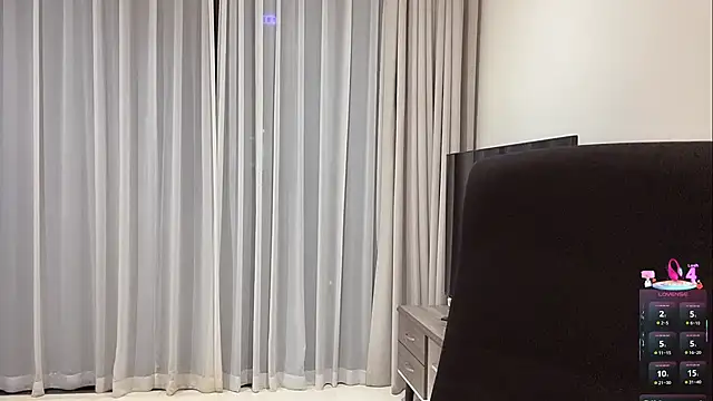 Snapshot of Nebula-qiu chatting on 15, 10, 2025 Nebula-qiu online show from 15, 10, 2025