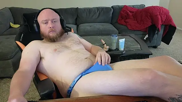 Snapshot of theballboy1 chatting on 30, 10, 2025 theballboy1 online show from 30, 10, 2025