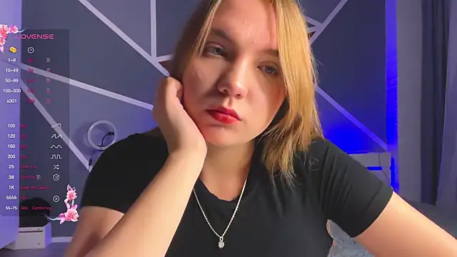 RebeccaEglitis online show from 25, 11, 2025