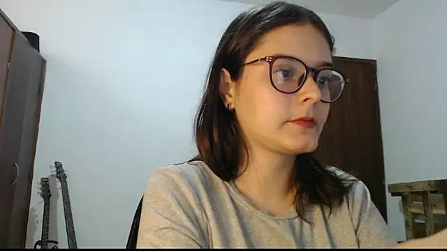 CarlaLorez online show from 3, 3, 2026