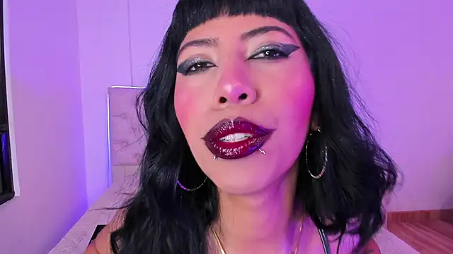 Nina fox 0691 online show from 11, 4, 2026