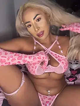 Snapshot of zara_bellexx chatting on 25, 3, 2026 zara bellexx online show from 25, 3, 2026