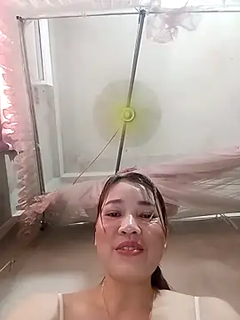 ladzy sexy online show from 8, 4, 2026