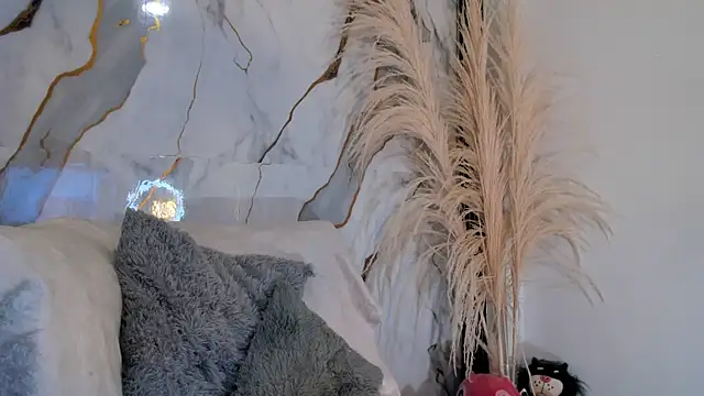 AbbyLewiis online show from 11, 11, 2025