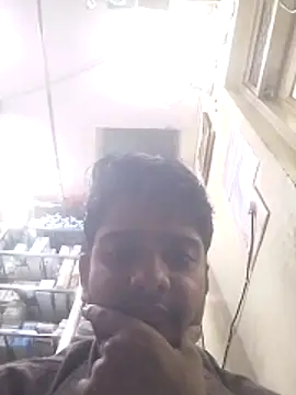 Snapshot of vermaankit0 chatting on 28, 10, 2025 vermaankit0 online show from 28, 10, 2025