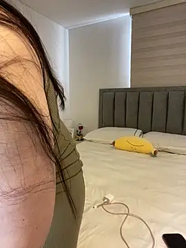 Isabella LaRue online show from 4, 2, 2026