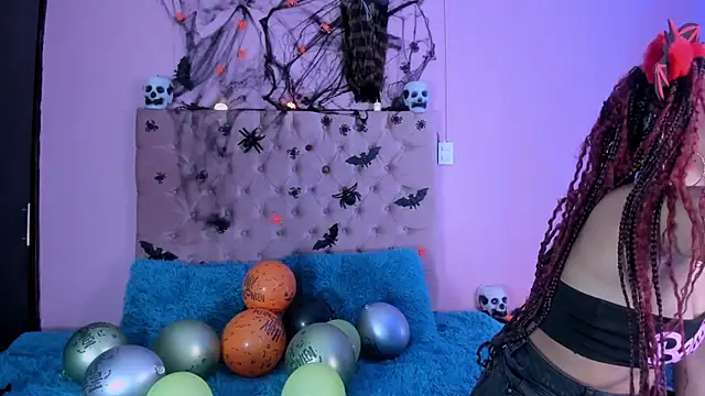 kITY EVANS online show from 19, 10, 2025