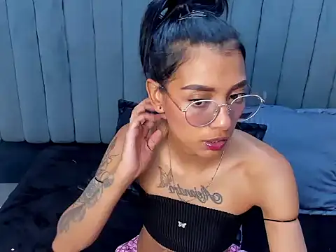 KarlaSlutSkinny   online show from 10, 4, 2026