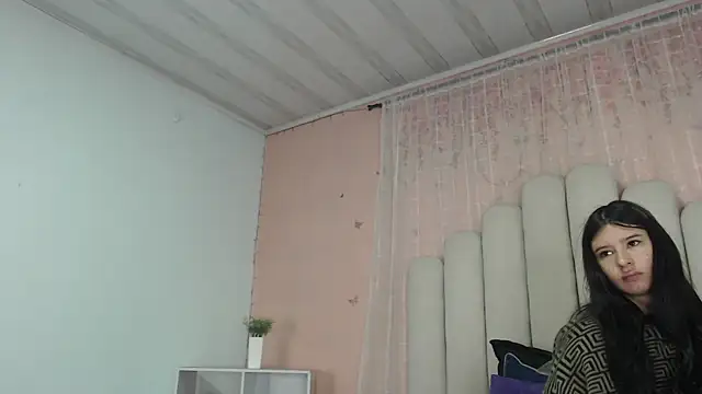 SweetRenata  online show from 10, 1, 2026