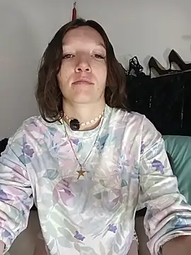 Lucy colee online show from 15, 3, 2026