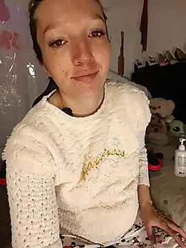 Lucy colee online show from 13, 4, 2026