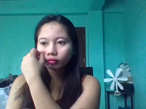 Baby girl0516 online show from 13, 10, 2025