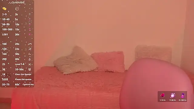 Snapshot of Ashleyroys_111 chatting on 1, 7, 2026 Ashleyroys 111 online show from 1, 7, 2026