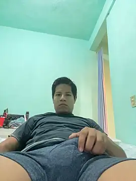 Snapshot of Lukein23 chatting on 14, 11, 2025 Lukein23 online show from 14, 11, 2025