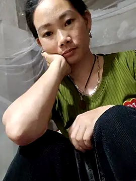 Snapshot of gio-thu chatting on 20, 4, 2026 gio-thu online show from 20, 4, 2026