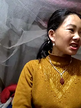 Snapshot of gio-thu chatting on 2, 5, 2026 gio-thu online show from 2, 5, 2026