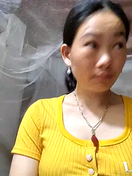 Snapshot of gio-thu chatting on 7, 5, 2026 gio-thu online show from 7, 5, 2026