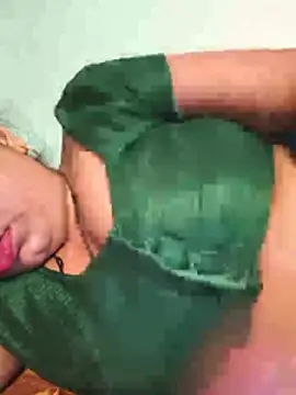 Snapshot of Ekta_bhabhi99 chatting on 17, 7, 2026 Ekta bhabhi99 online show from 17, 7, 2026