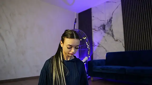 RachelRavee online show from 14, 3, 2026