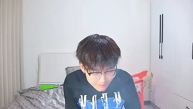 KK-cuteboy online show from 4, 6, 2026