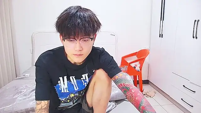 KK-cuteboy online show from 12, 6, 2026