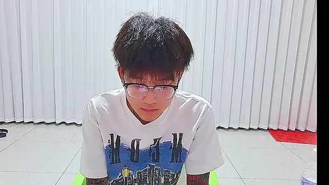 KK-cuteboy online show from 18, 7, 2026
