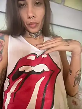 Snapshot of casalskunk chatting on 9, 7, 2026 casalskunk online show from 9, 7, 2026