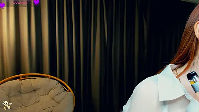 Snapshot of RonnieSchmertz chatting on 15, 11, 2025 RonnieSchmertz online show from 15, 11, 2025